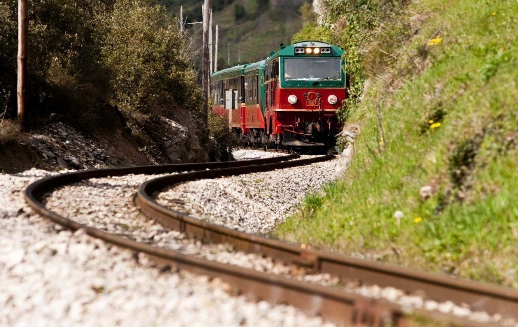 TRENES TURÍSTICOS DE LUJO - EL EXPRESO DE LA ROBLA